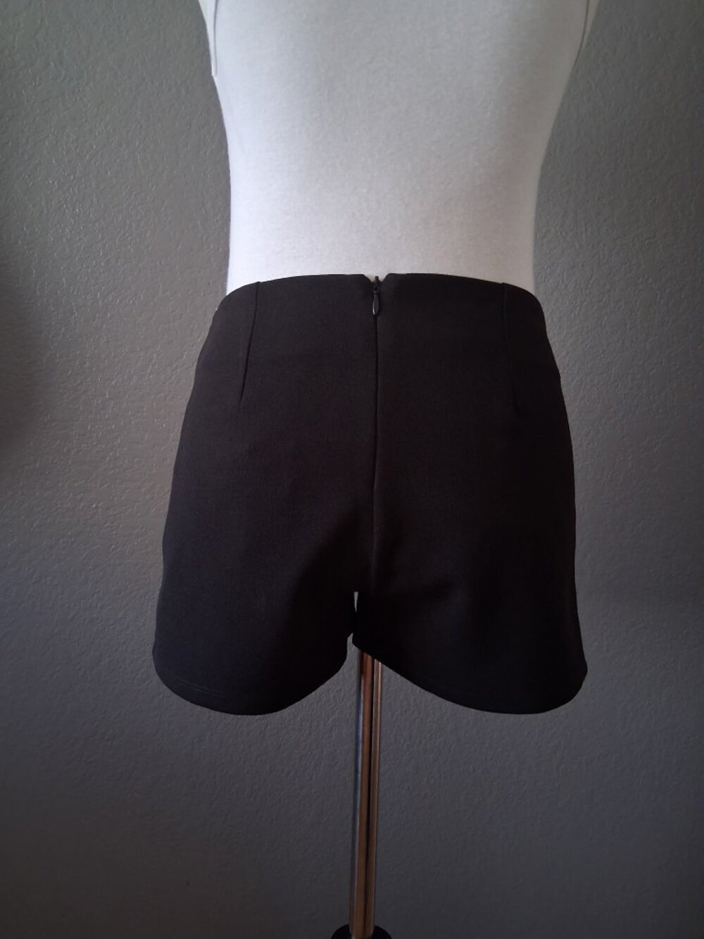 Micro Shorts - Picture 4 of 5